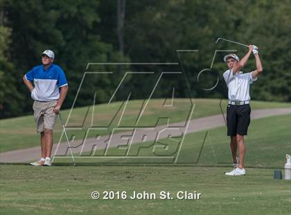 Thumbnail 1 in TSSAA 8AAA District Tournament photogallery.