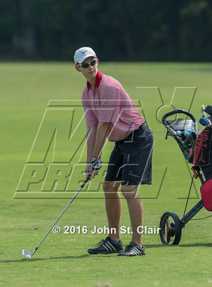 Thumbnail 1 in TSSAA 8AAA District Tournament photogallery.