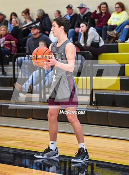 Thumbnail 2 in Giddings vs Fayetteville photogallery.