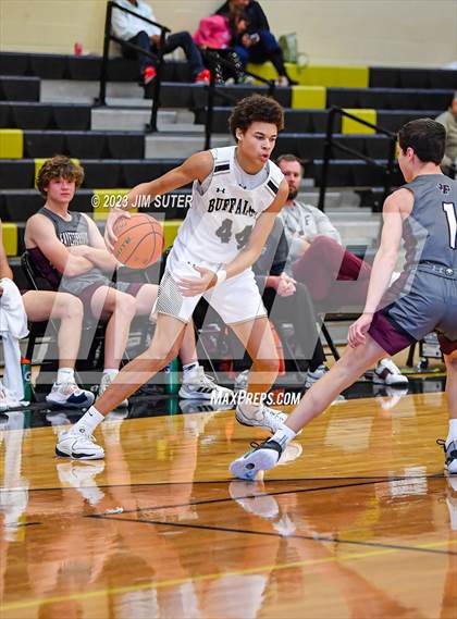 Thumbnail 3 in Giddings vs Fayetteville photogallery.