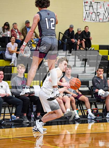 Thumbnail 1 in Giddings vs Fayetteville photogallery.