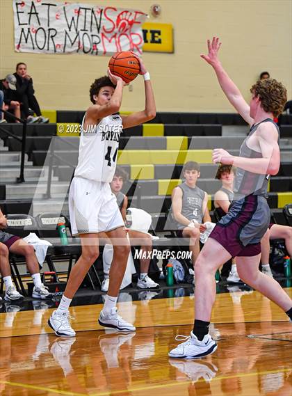 Thumbnail 2 in Giddings vs Fayetteville photogallery.