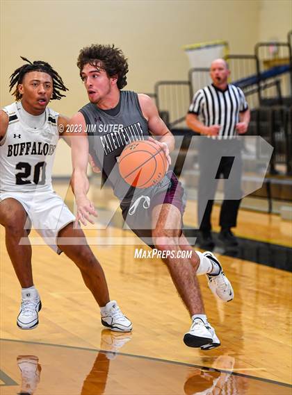 Thumbnail 1 in Giddings vs Fayetteville photogallery.