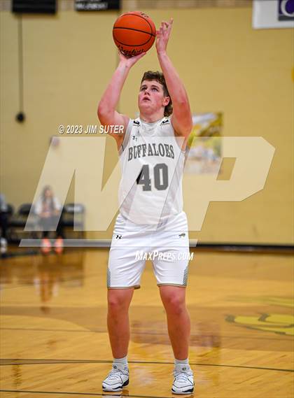 Thumbnail 1 in Giddings vs Fayetteville photogallery.