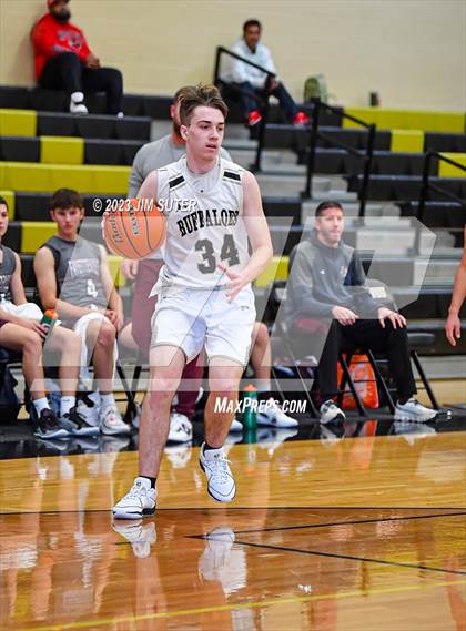 Thumbnail 1 in Giddings vs Fayetteville photogallery.