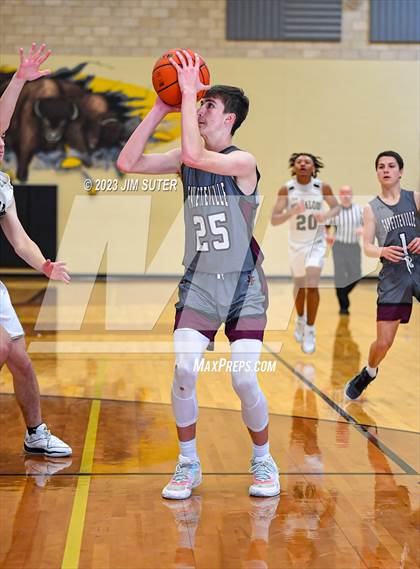 Thumbnail 1 in Giddings vs Fayetteville photogallery.