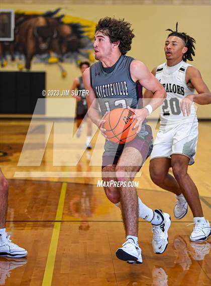 Thumbnail 1 in Giddings vs Fayetteville photogallery.