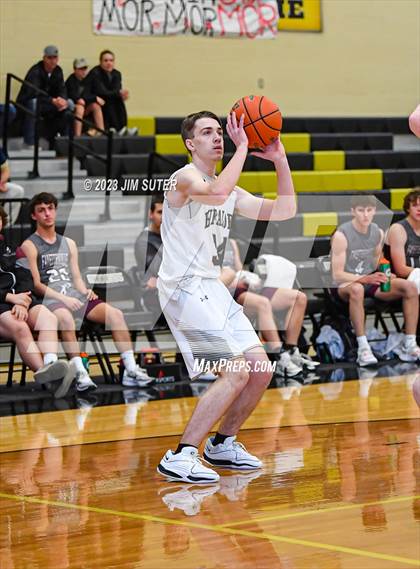 Thumbnail 3 in Giddings vs Fayetteville photogallery.