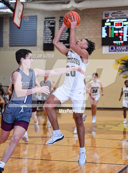 Thumbnail 2 in Giddings vs Fayetteville photogallery.