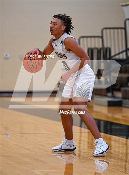 Thumbnail 1 in Giddings vs Fayetteville photogallery.