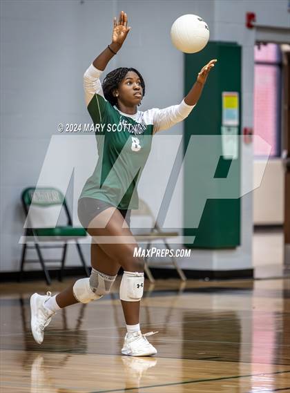 Thumbnail 1 in Warren Central @ Lake Cormorant photogallery.