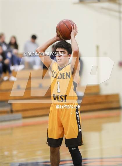 Thumbnail 1 in Golden West @ Selma photogallery.