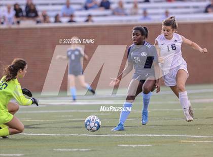 Thumbnail 3 in Lovett vs Pace Academy (GHSA 2A Championship) photogallery.