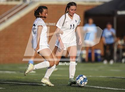 Thumbnail 1 in Lovett vs Pace Academy (GHSA 2A Championship) photogallery.