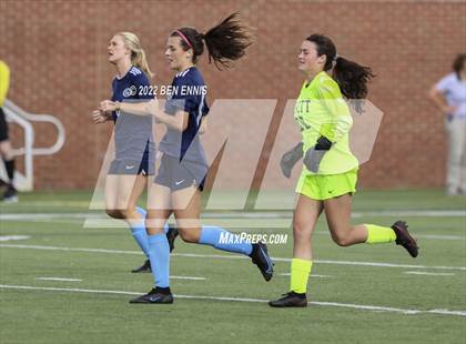 Thumbnail 2 in Lovett vs Pace Academy (GHSA 2A Championship) photogallery.