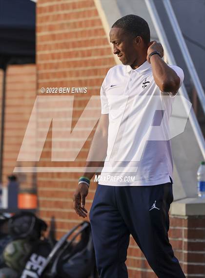Thumbnail 2 in Lovett vs Pace Academy (GHSA 2A Championship) photogallery.