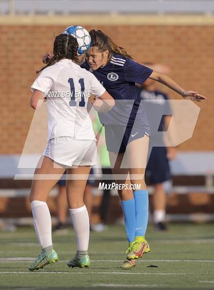 Thumbnail 3 in Lovett vs Pace Academy (GHSA 2A Championship) photogallery.