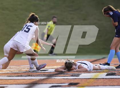 Thumbnail 3 in Lovett vs Pace Academy (GHSA 2A Championship) photogallery.