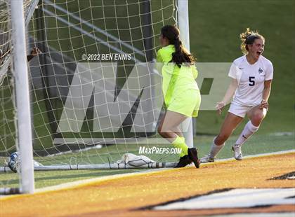 Thumbnail 3 in Lovett vs Pace Academy (GHSA 2A Championship) photogallery.