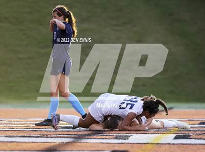Thumbnail 2 in Lovett vs Pace Academy (GHSA 2A Championship) photogallery.