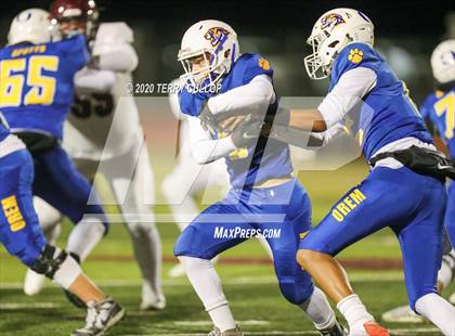 Thumbnail 1 in Maple Mountain vs. Orem (UHSAA 5A Semifinal) photogallery.