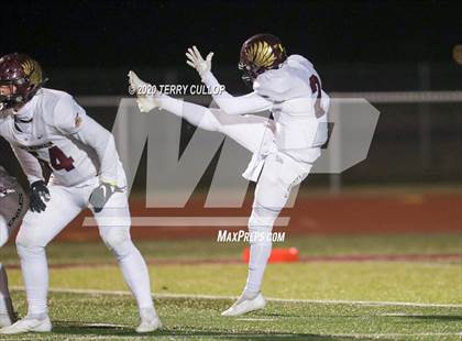 Thumbnail 1 in Maple Mountain vs. Orem (UHSAA 5A Semifinal) photogallery.