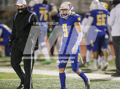 Thumbnail 1 in Maple Mountain vs. Orem (UHSAA 5A Semifinal) photogallery.