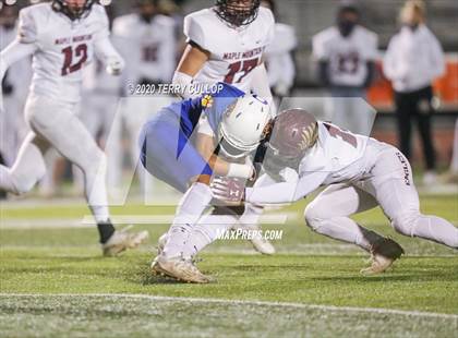 Thumbnail 3 in Maple Mountain vs. Orem (UHSAA 5A Semifinal) photogallery.