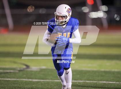 Thumbnail 3 in Maple Mountain vs. Orem (UHSAA 5A Semifinal) photogallery.