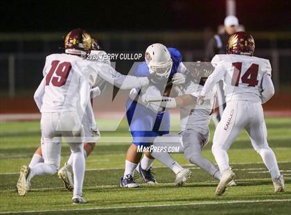 Thumbnail 3 in Maple Mountain vs. Orem (UHSAA 5A Semifinal) photogallery.