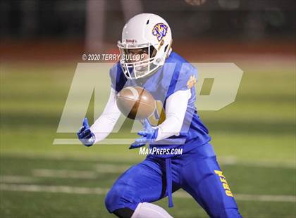 Thumbnail 2 in Maple Mountain vs. Orem (UHSAA 5A Semifinal) photogallery.