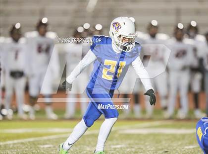 Thumbnail 3 in Maple Mountain vs. Orem (UHSAA 5A Semifinal) photogallery.