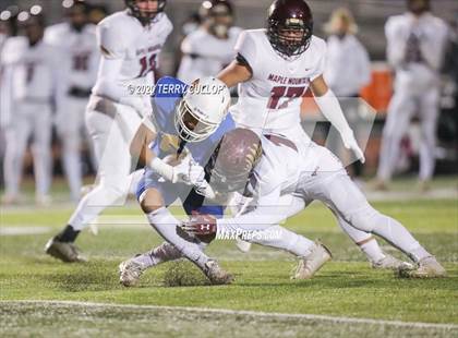 Thumbnail 2 in Maple Mountain vs. Orem (UHSAA 5A Semifinal) photogallery.