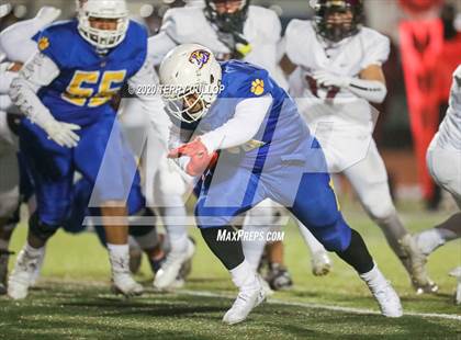 Thumbnail 2 in Maple Mountain vs. Orem (UHSAA 5A Semifinal) photogallery.