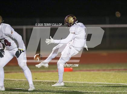 Thumbnail 3 in Maple Mountain vs. Orem (UHSAA 5A Semifinal) photogallery.