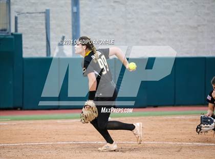 Thumbnail 3 in Crawford @ Shiner (UIL 2A Softball Semifinal) photogallery.