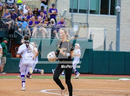Thumbnail 2 in Crawford @ Shiner (UIL 2A Softball Semifinal) photogallery.