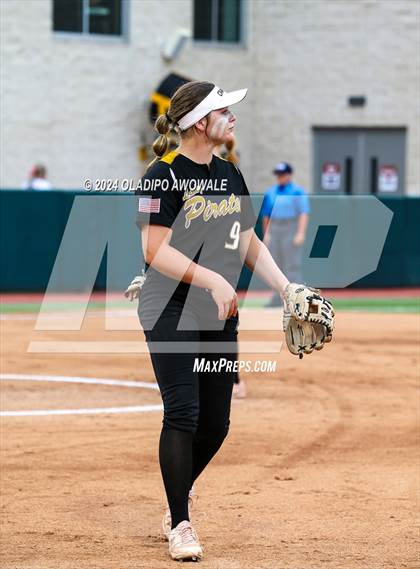 Thumbnail 2 in Crawford @ Shiner (UIL 2A Softball Semifinal) photogallery.