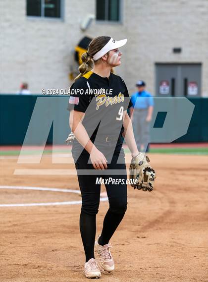 Thumbnail 3 in Crawford @ Shiner (UIL 2A Softball Semifinal) photogallery.