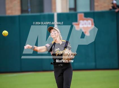 Thumbnail 2 in Crawford @ Shiner (UIL 2A Softball Semifinal) photogallery.