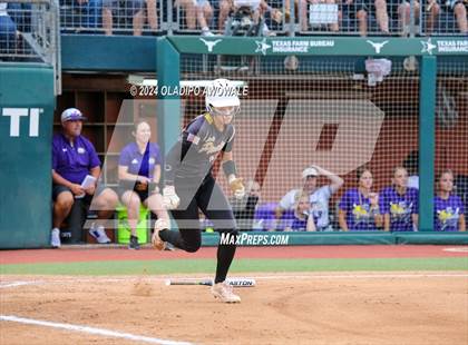 Thumbnail 1 in Crawford @ Shiner (UIL 2A Softball Semifinal) photogallery.