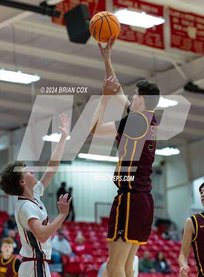 Thumbnail 3 in Lake Hamilton vs Chadwick (Billy Ply Classic) photogallery.