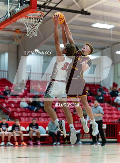 Thumbnail 2 in Lake Hamilton vs Chadwick (Billy Ply Classic) photogallery.