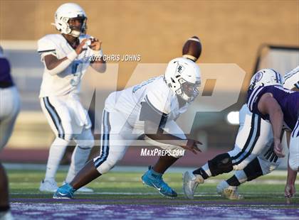 Thumbnail 3 in Belleville East @ Collinsville photogallery.
