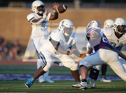 Thumbnail 1 in Belleville East @ Collinsville photogallery.