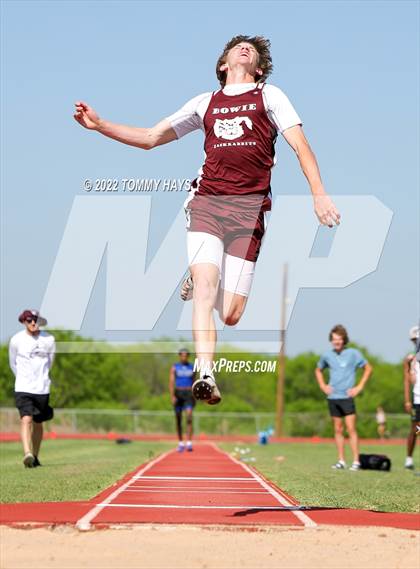 Thumbnail 1 in UIL 3A Area (Jumping Events) photogallery.