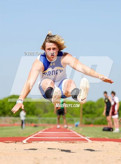 Thumbnail 2 in UIL 3A Area (Jumping Events) photogallery.