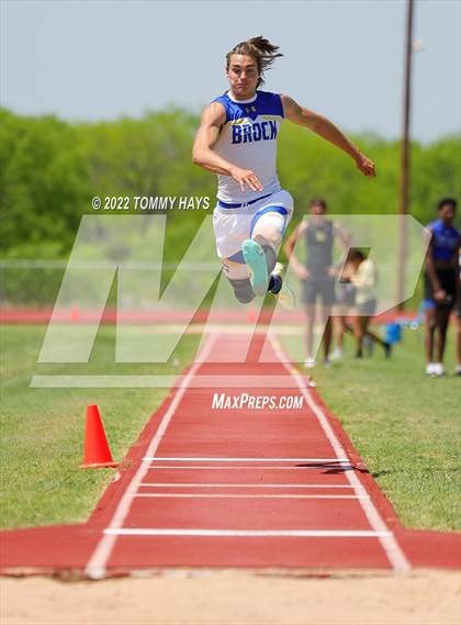 Thumbnail 3 in UIL 3A Area (Jumping Events) photogallery.