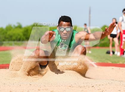 Thumbnail 1 in UIL 3A Area (Jumping Events) photogallery.