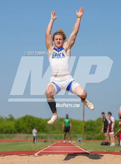 Thumbnail 2 in UIL 3A Area (Jumping Events) photogallery.
